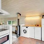 Adrienne - 240m From The Sea By Interhome * הירטסהלס