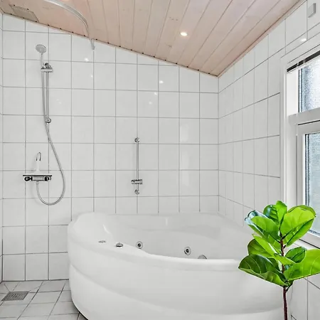 بيت للعطل Adrienne - 240m From The Sea By Interhome *