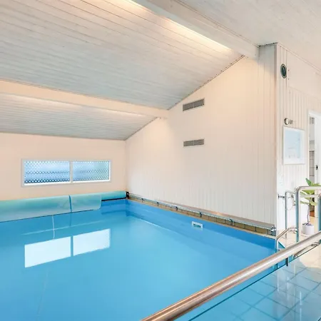 بيت للعطل Adrienne - 240m From The Sea By Interhome هيرتسهلس